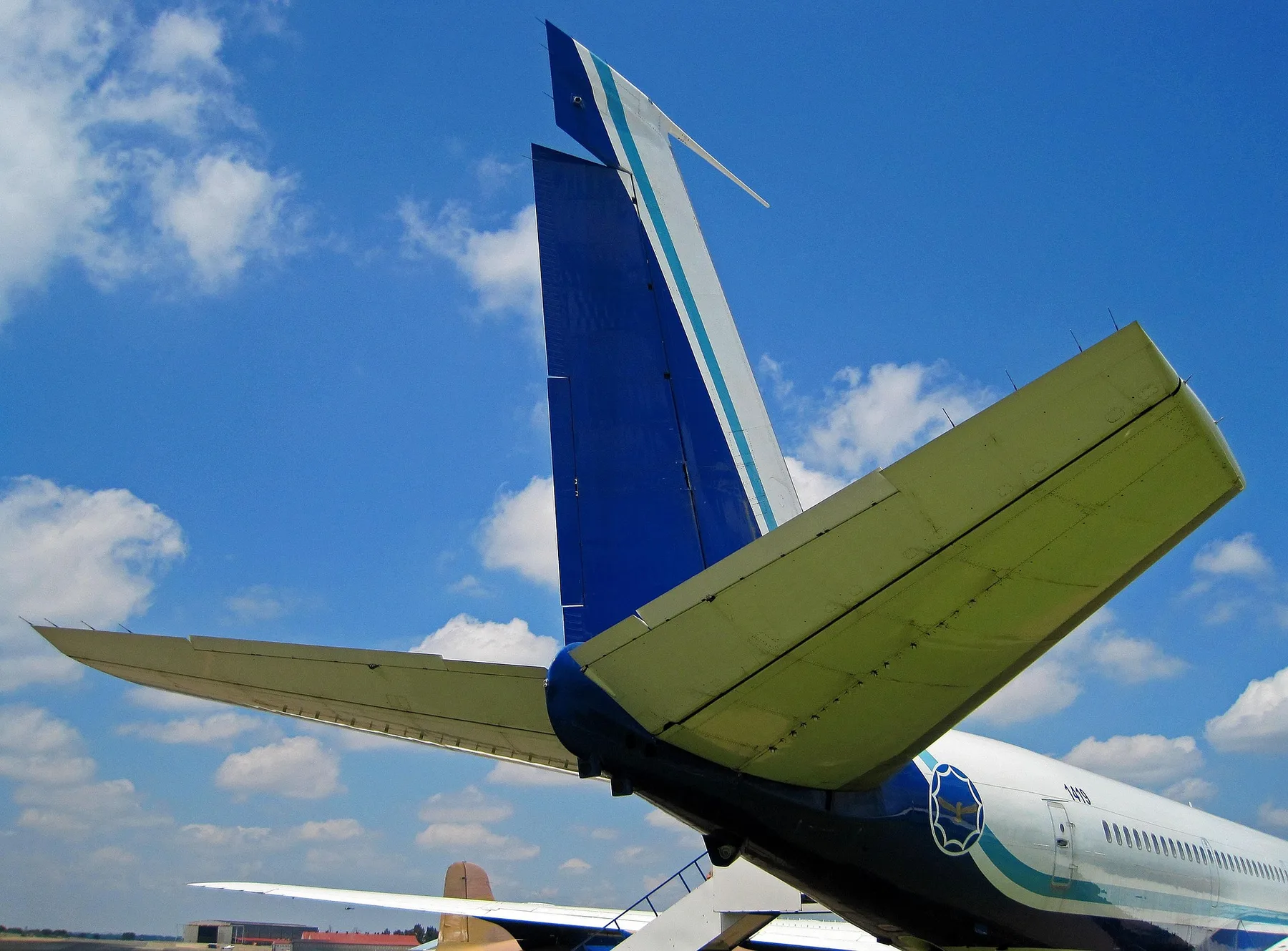 Отклонённый киль Boeing 707. Фото: pixabay | Bluesnap