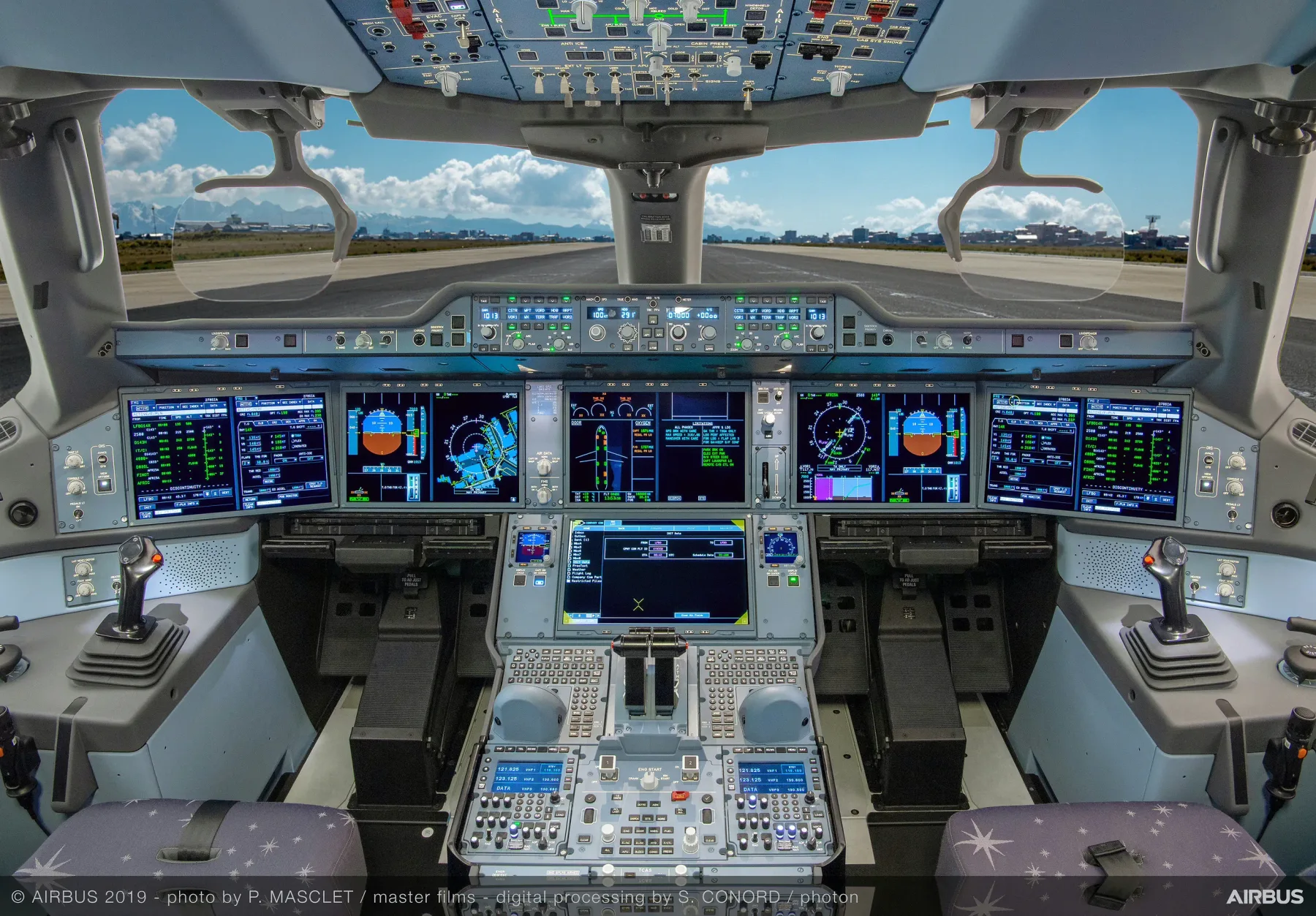 Кабина Airbus A350. Фото: Airbus
