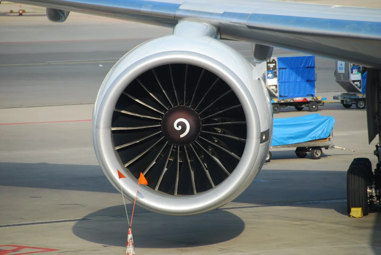 Двигатель General Electric GE90-94B на Boeing 777-200ER. Фото: Pieter van Marion / Wikimedia Commons, CC BY-SA 2.0
