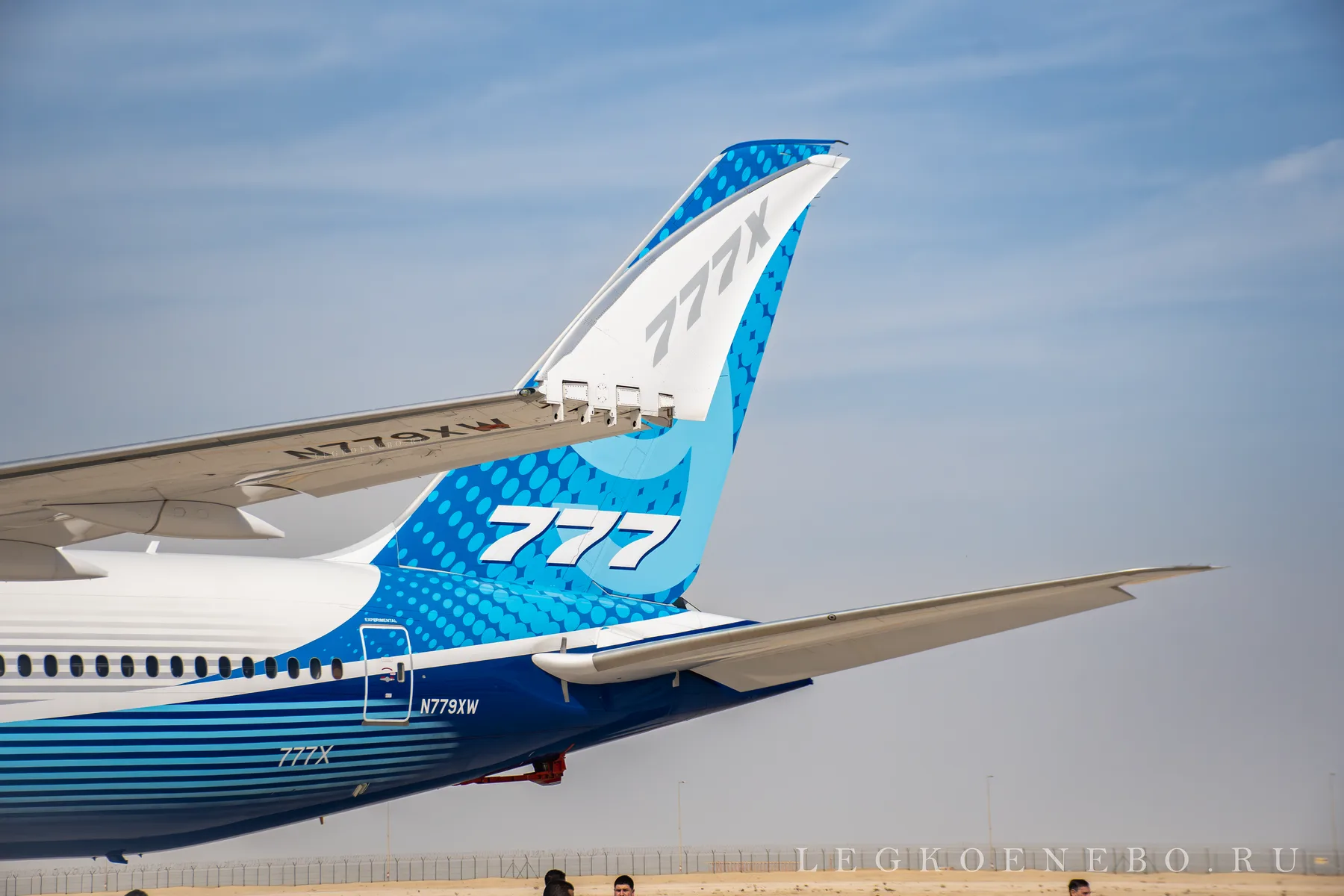 Складная законцовка Boeing 777X на авиашоу в Дубае